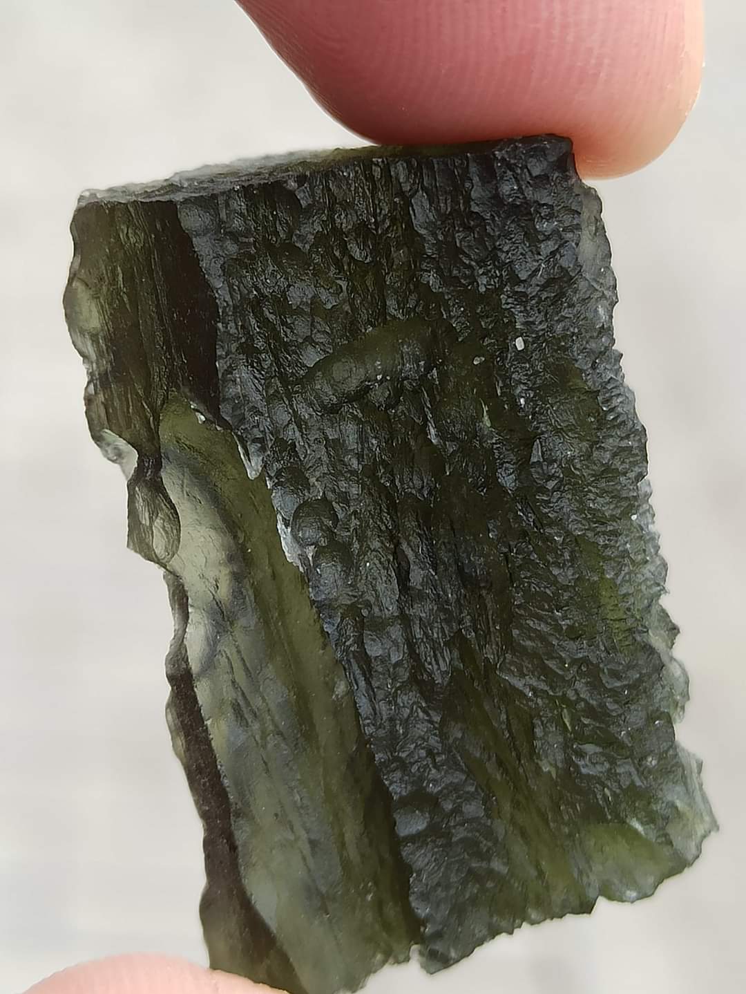 Unica e Autentica Moldavite Grezza da Nové Hrady - Dřevitý Zelený - 13.47g