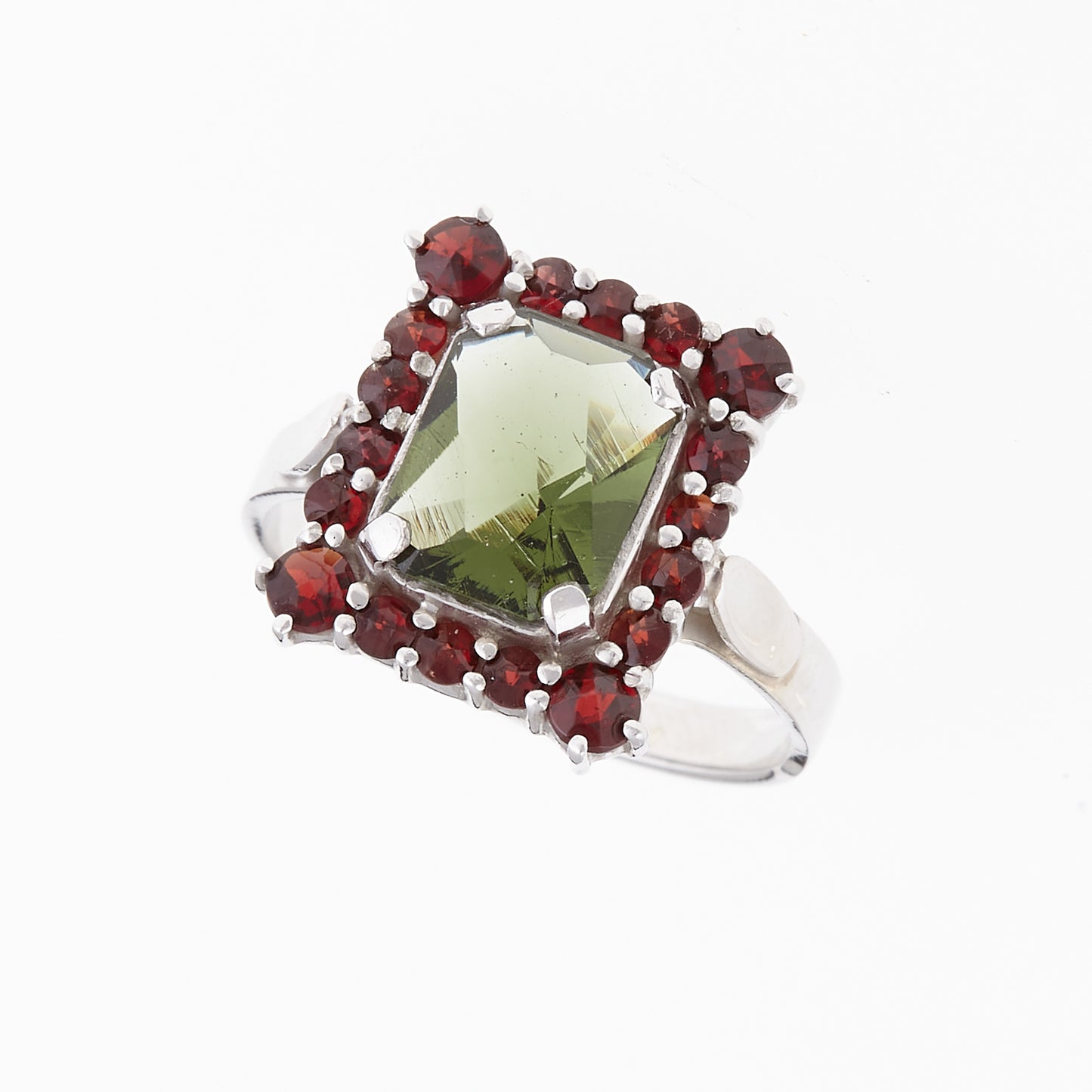 Anello in argento con Moldavite e Granati 001G