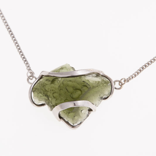 Collana in argento con Moldavite 256